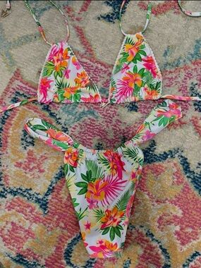 Kulani Kinis Tropical Floral Bikini